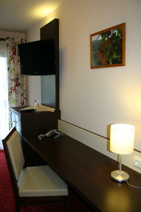 Landhotel Salmen Oberkirch  Ngoại thất bức ảnh